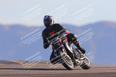 media/Nov-06-2023-Moto Forza (Mon) [[ce023d0744]]/4-Beginner Group/Session 5 (Turn 9)/